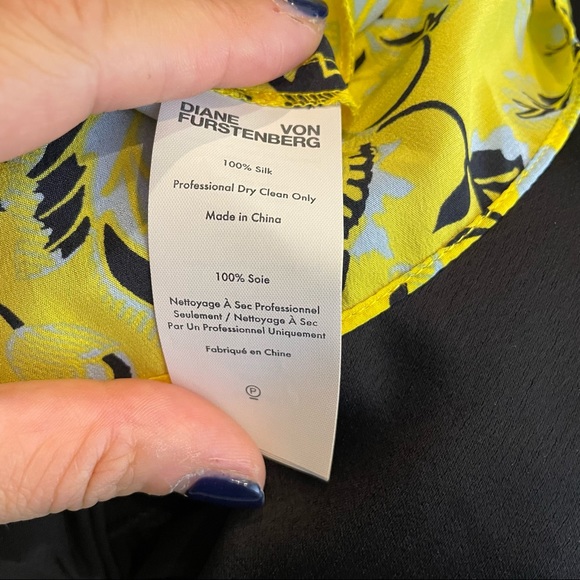 Diane Von Furstenberg Silk Yellow Floral Wrap Dress Size Small - Picture 6 of 6